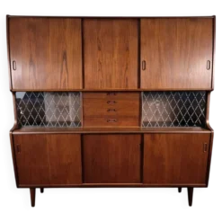 Double enfilade bar en teck par Poul M. Jessen pour PMJ Viby, Danemark, 1950.