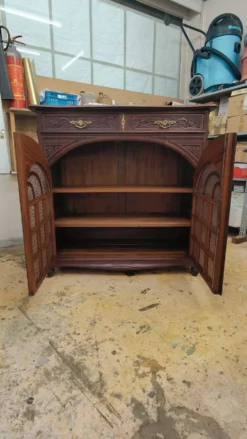 Dressoir 1900