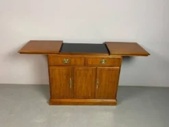 Drexel Heritage Bar à vin / Buffet des années 1970