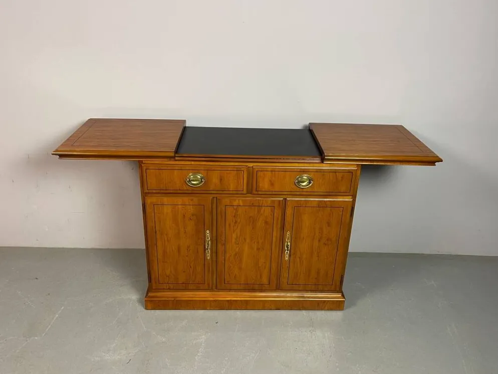 Drexel Heritage Bar à vin / Buffet des années 1970