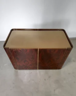 Dry Bar en loupe de noyer et laiton à plateau miroir, Italie 1970