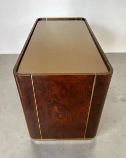 Dry Bar en loupe de noyer et laiton à plateau miroir, Italie 1970