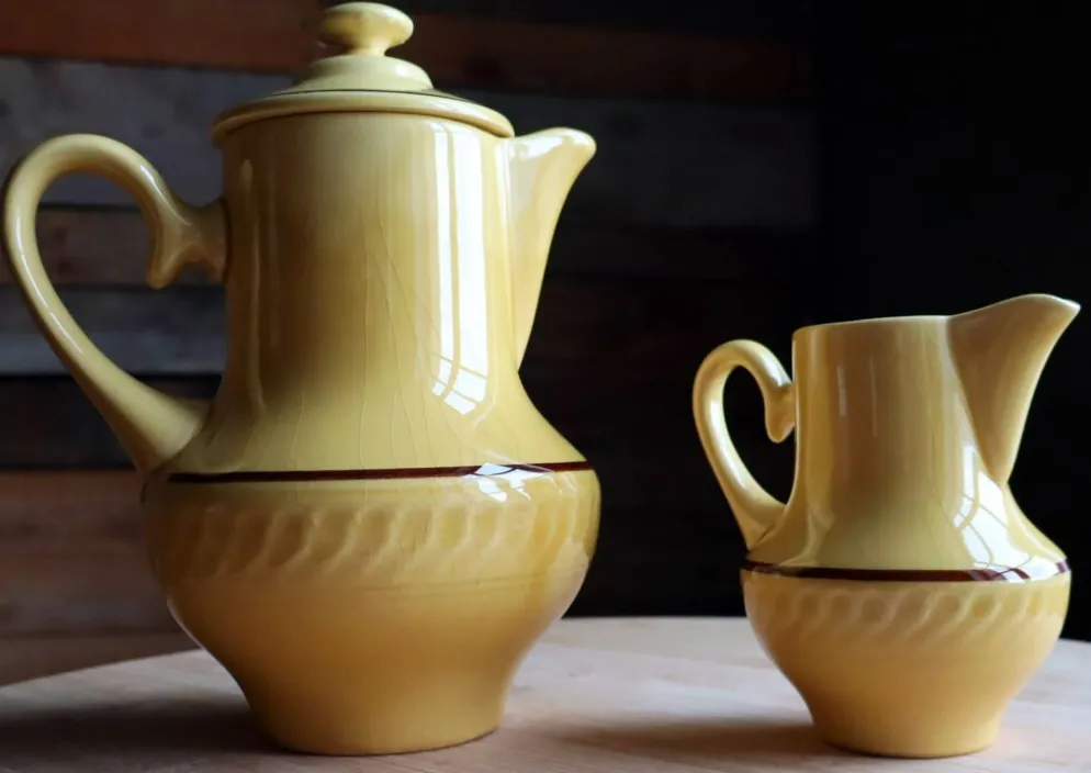 Duo cafetière et pot à lait vintage en faïence de Gien - Modèle Socoa
