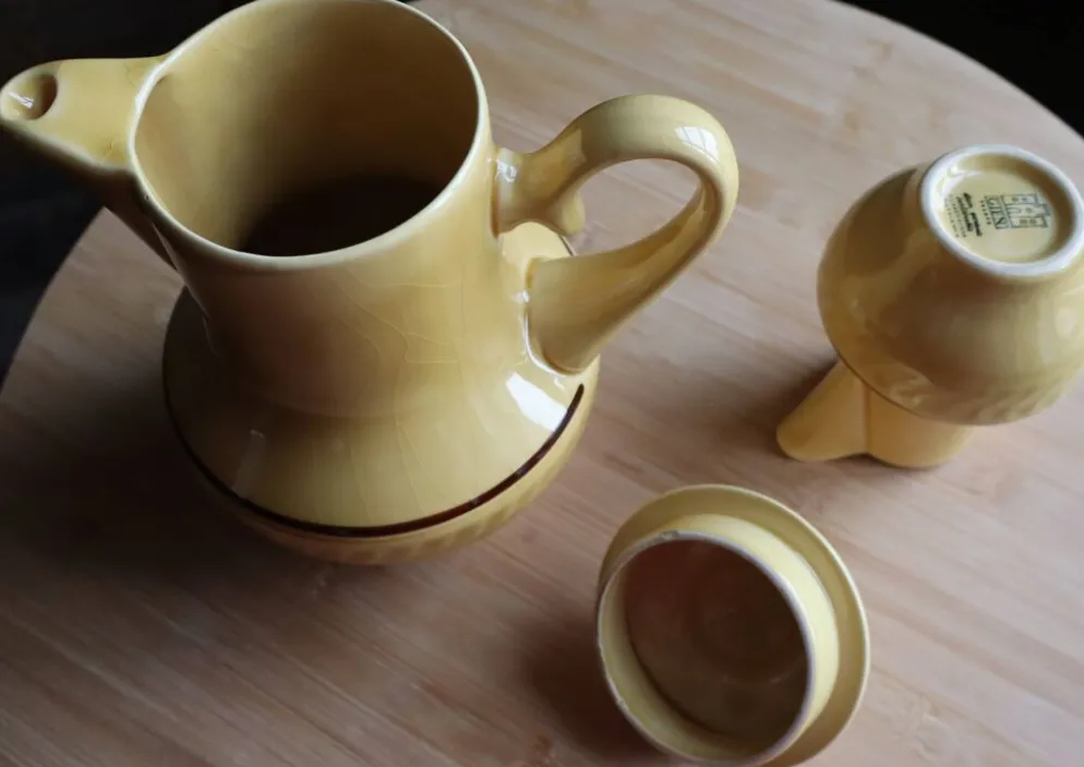 Duo cafetière et pot à lait vintage en faïence de Gien - Modèle Socoa