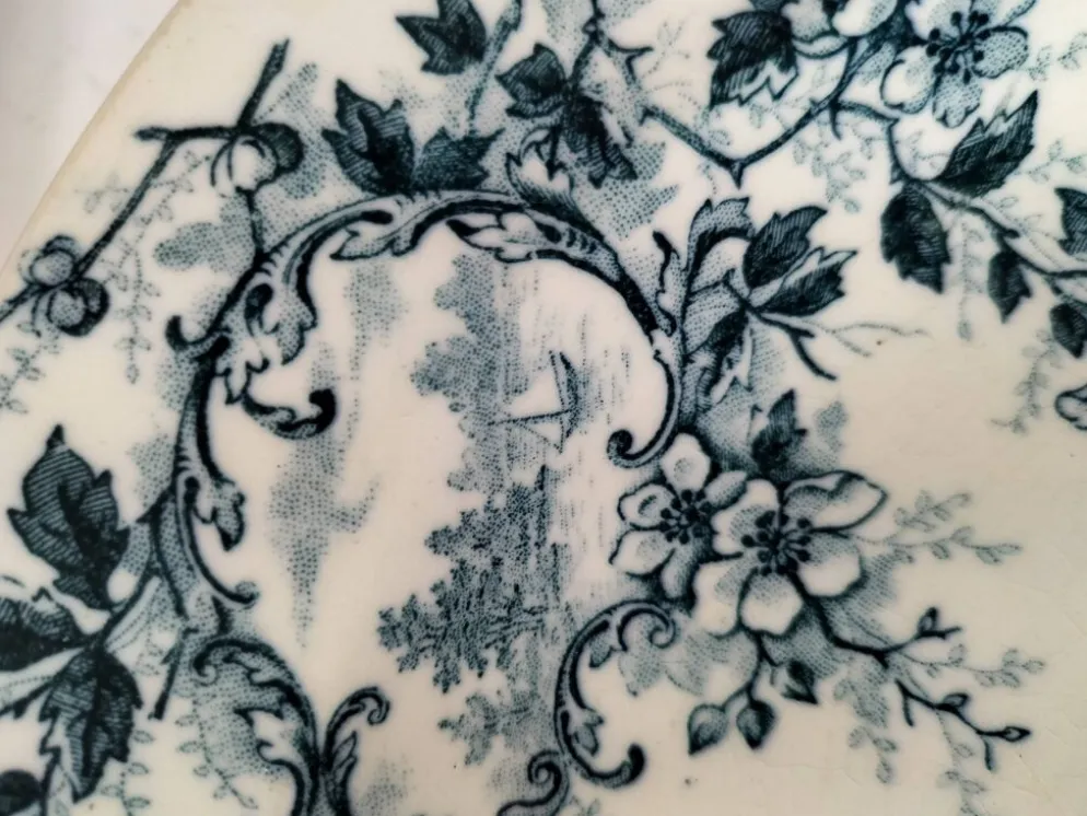 Duo d’assiettes creuses Hte Boulenger & Cie Choisy-le-Roi, circa 1885–1900.