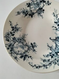 Duo d’assiettes creuses Hte Boulenger & Cie Choisy-le-Roi, circa 1885–1900.