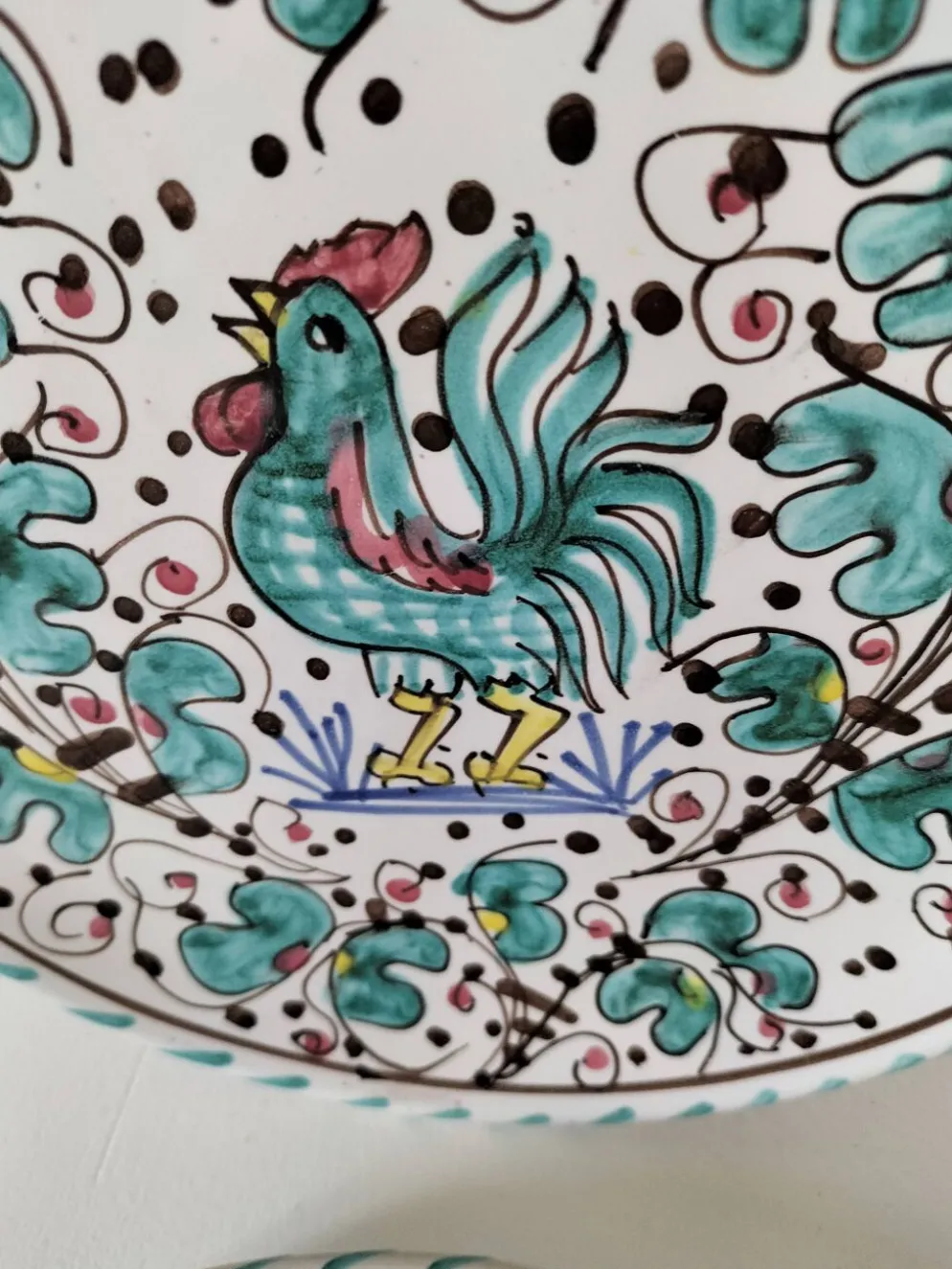 Duo d’assiettes Deruta Etrusca coq vert majolique italienne