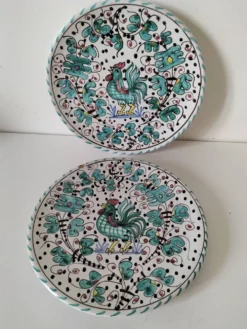 Duo d’assiettes Deruta Etrusca coq vert majolique italienne