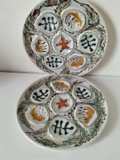 Duo d'assiettes à huîtres MBFA Pornic modèle Penerff, années 60-70