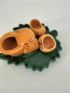 Duo de barbotines escargot et leurs coupelles feuillage – années 1950-1960