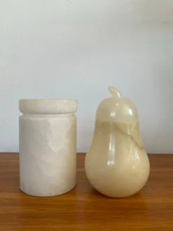 Duo de boîtes, bonbonnières vintage en albâtre