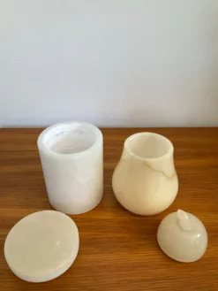 Duo de boîtes, bonbonnières vintage en albâtre