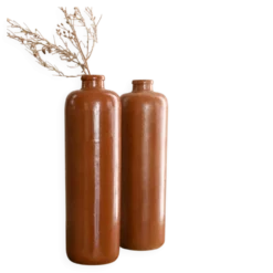 Duo de bouteilles anciennes en grès • Vases Soliflore