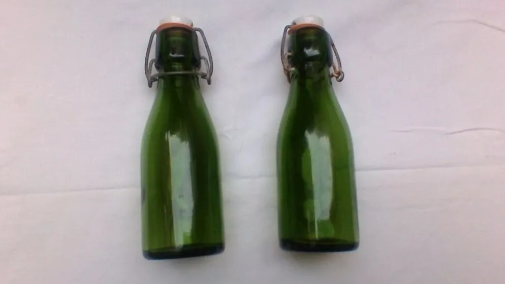 Duo de bouteilles vintage Bulach