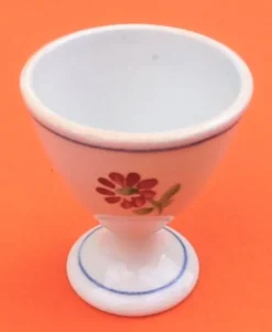 Duo de coquetiers Porcelaine blanche à décor floral