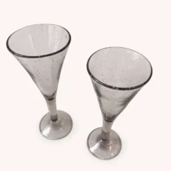 Duo de flûtes à champagne en verre de Biot
