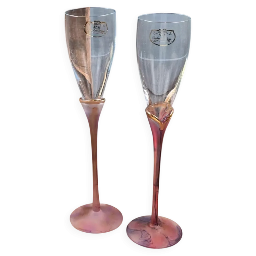 Duo de flûtes à champagne M.F. Cristal de Paris – Pieds rose violet dorés
