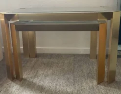 Duo de tables gigognes des années 70