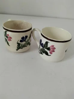 Duo de tasses anciennes Saint-Amand – Décor floral 4146 (années 1930–50)