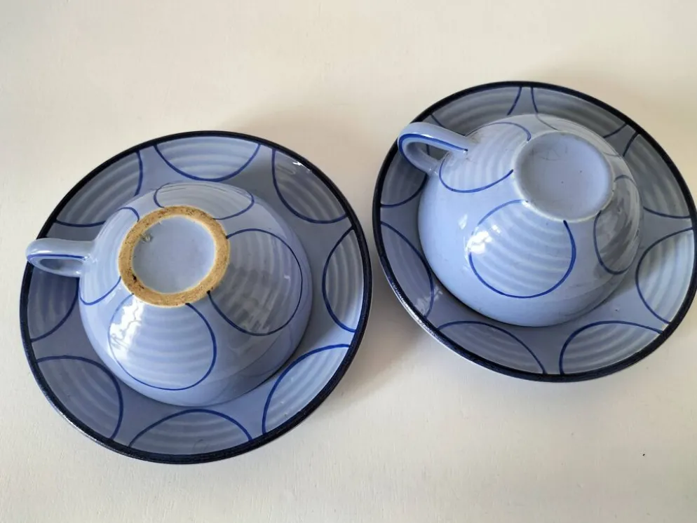 Duo de tasses et sous-tasses en céramique émaillée années 60-70