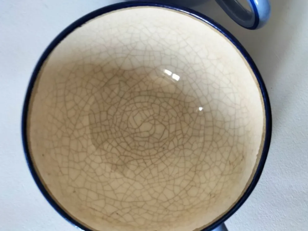 Duo de tasses et sous-tasses en céramique émaillée années 60-70