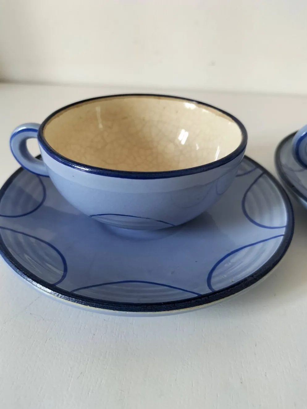 Duo de tasses et sous-tasses en céramique émaillée années 60-70