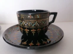 Duo de tasses victoriennes 19ème s Victoria numérotées