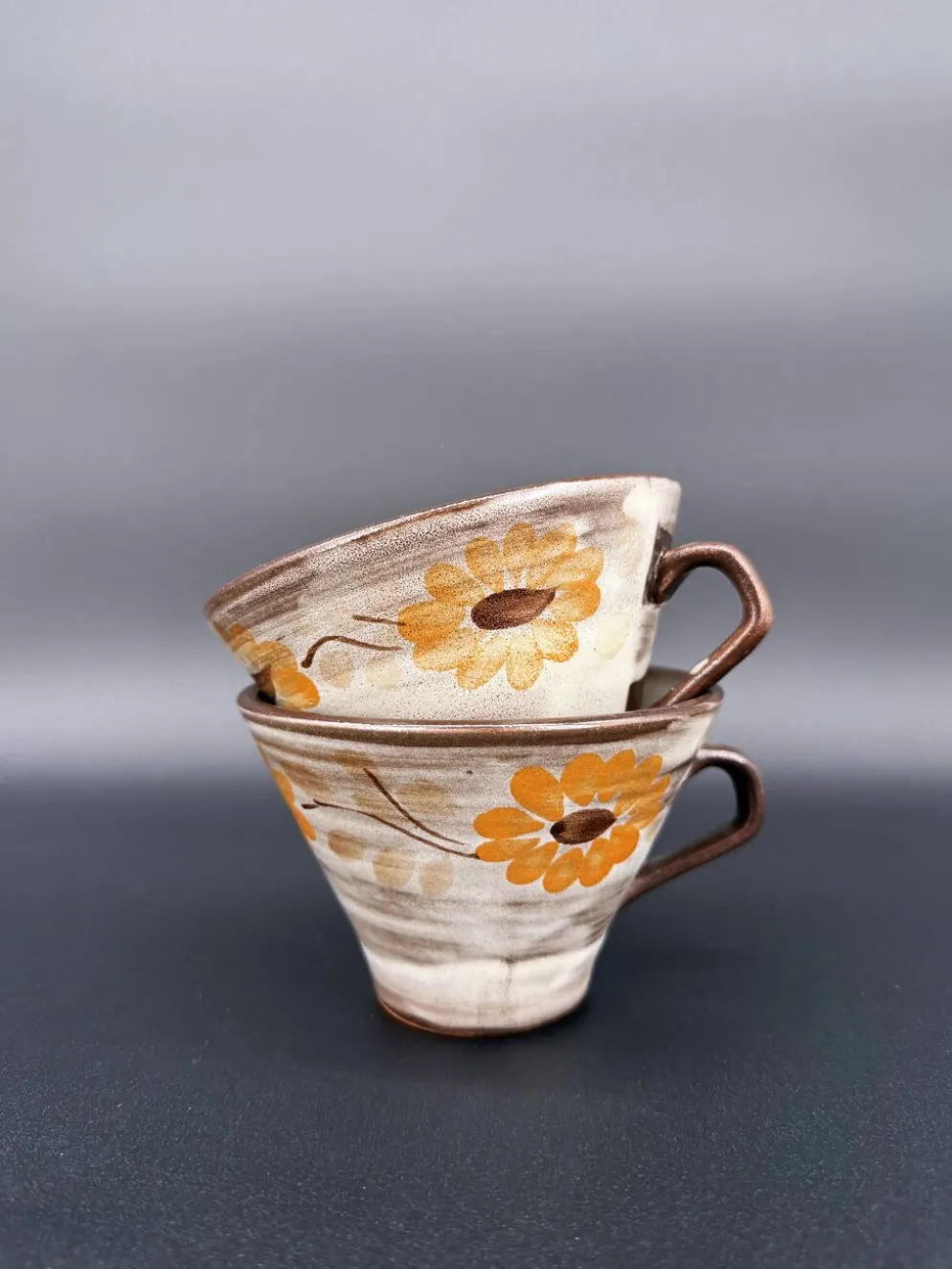 Duo de tasses vintage en grès 70's – matcha ou café