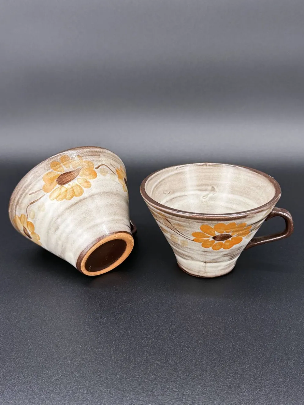 Duo de tasses vintage en grès 70's – matcha ou café