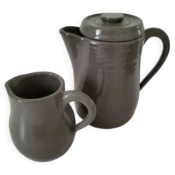 Duo verseuse et pot à lait en grès brun – céramique vintage