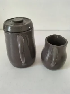 Duo verseuse et pot à lait en grès brun – céramique vintage