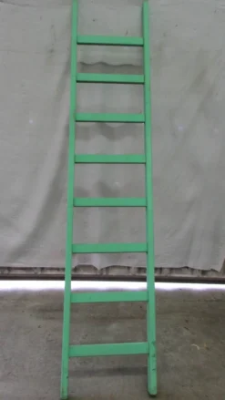 Echelle décorative en bois