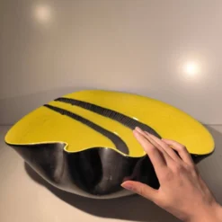 Elchinger france « coupe forme libre » céramique émaillée jaune et noire ca