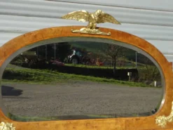 Elégant buffet à marqueterie de bois de rose