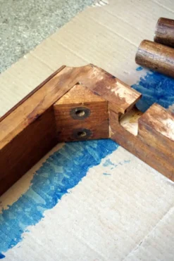 Elégante table ronde en teck avec rallonge