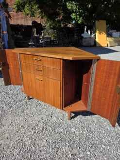 Encoignure scandinave en teck des années 60