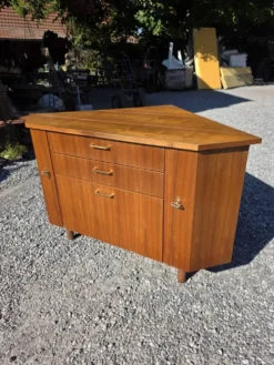 Encoignure scandinave en teck des années 60