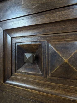 Enfilade Art Déco en chêne à décor de pointes de diamant