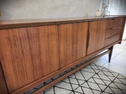 Enfilade basse en teck design scandinave