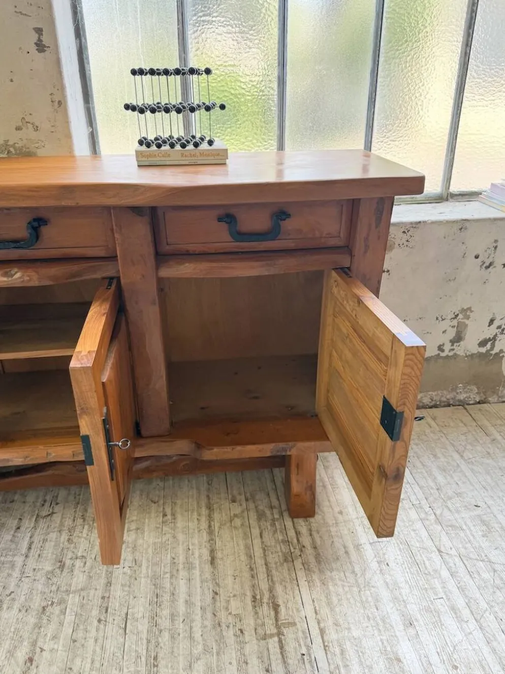Enfilade brutaliste orme blond Aranjou