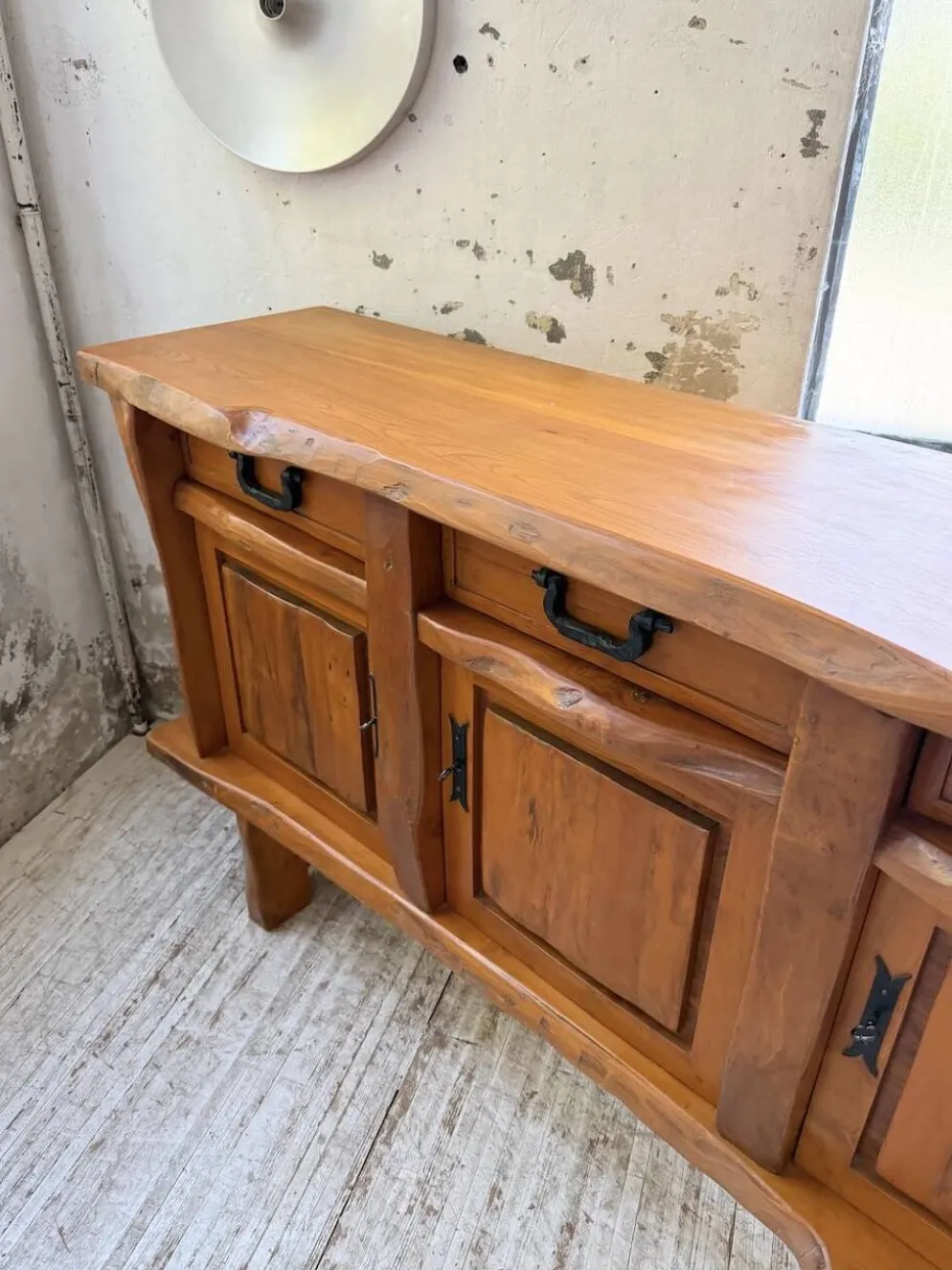 Enfilade brutaliste orme blond Aranjou