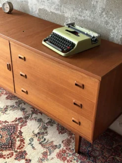 Enfilade buffet scandinave vintage en teck, 1960