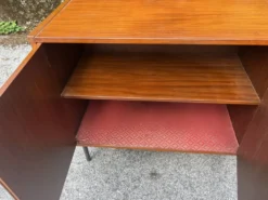 Enfilade / buffet vintage en bois – Esprit Mid-Century