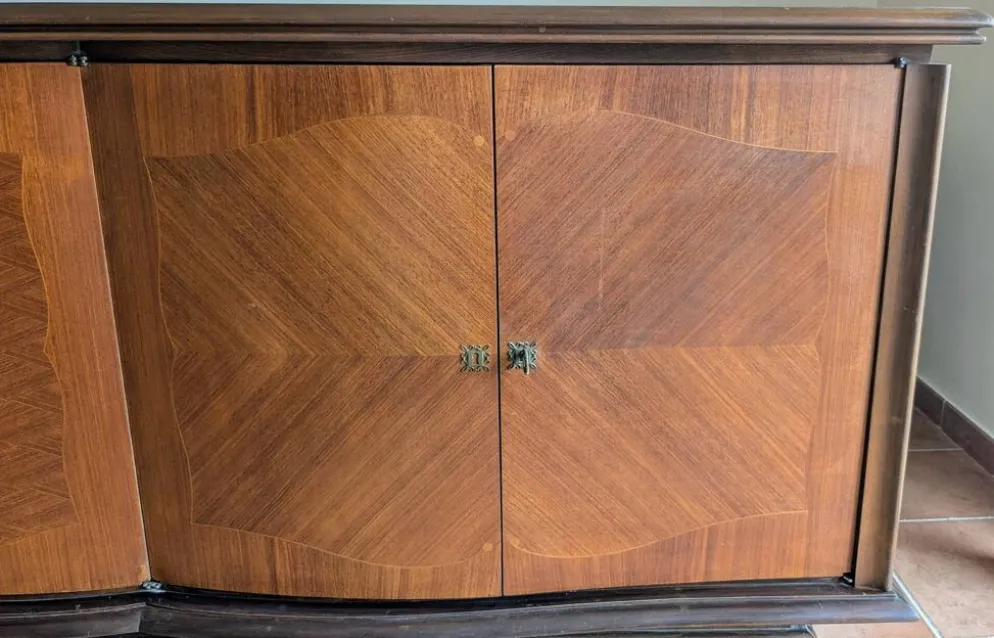 Enfilade-Buffet Vintage Louis XVI Modernisé. Marqueterie en Chevrons
