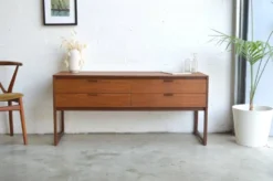Enfilade console scandinave 137cm