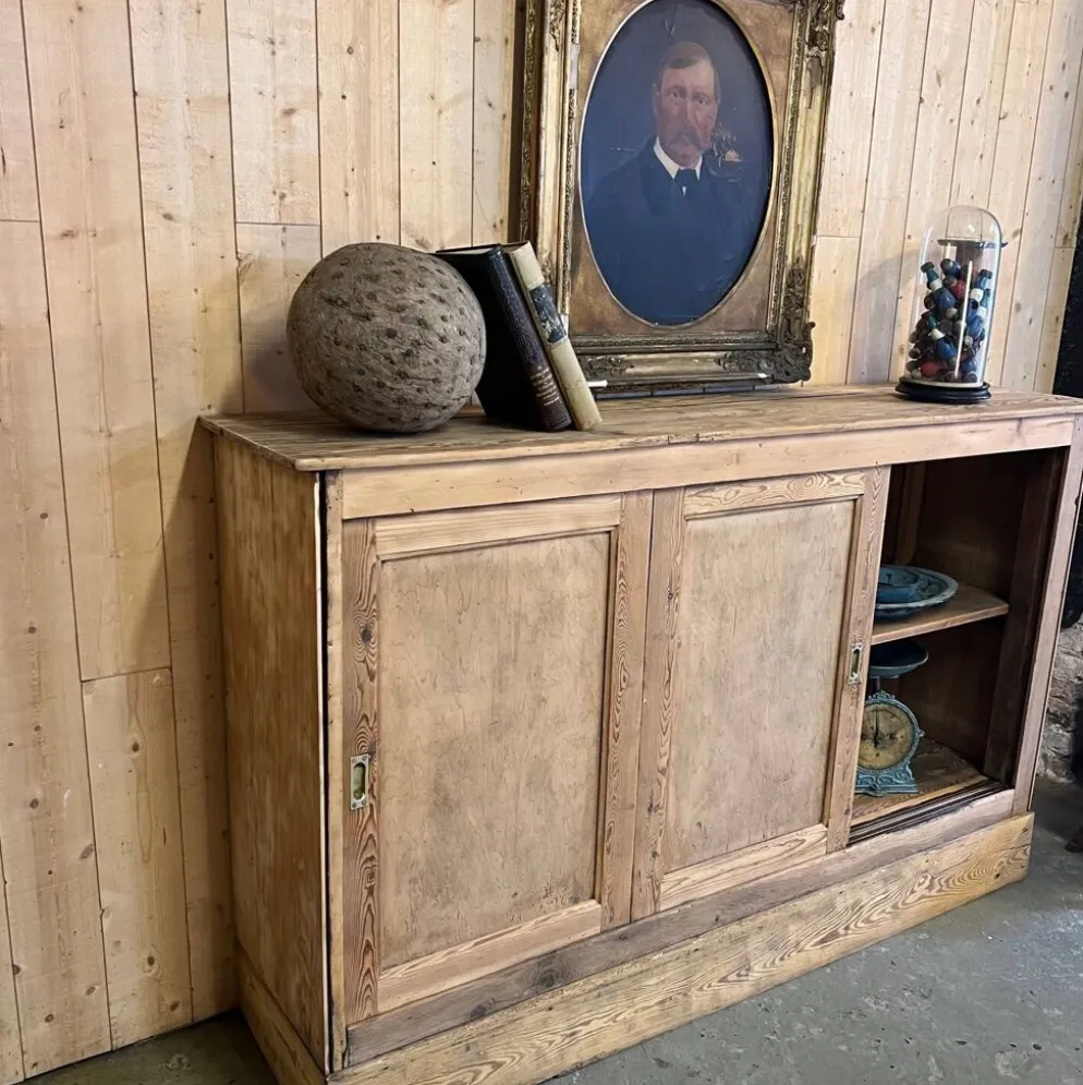 Enfilade d’atelier à portes coulissantes