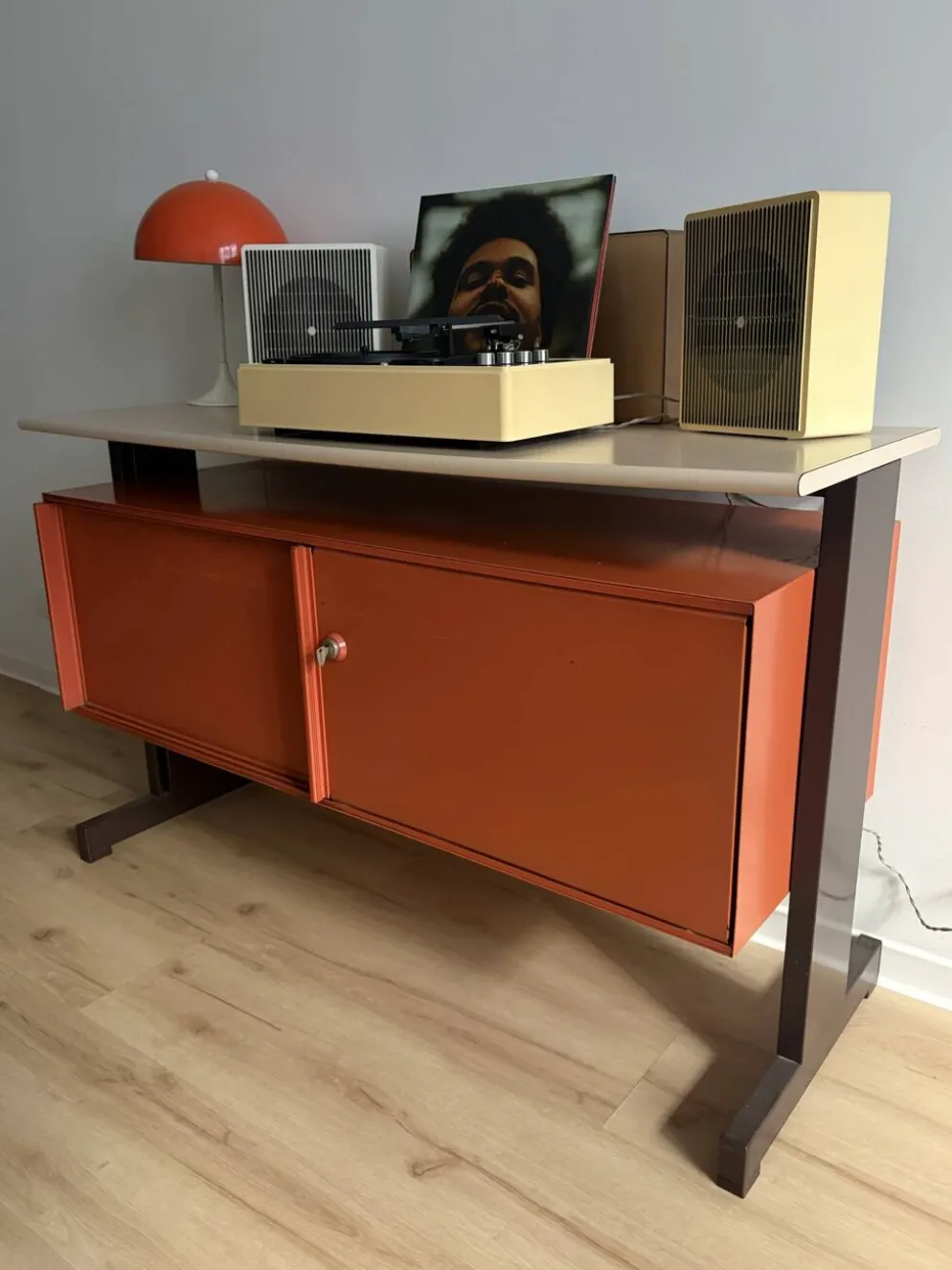 Enfilade en Métal Orange par Ettore Sottsass pour Olivetti, Italie, 19