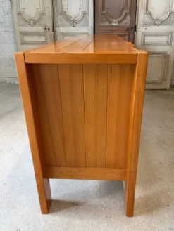 Enfilade en orme massif circa 1970-80 attribuée à Maison REGAIN