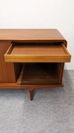 Enfilade en teck de Johannes Andersen pour Clausen & Son, Danemark 1960