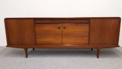 Enfilade en teck de Johannes Andersen pour Clausen & Son, Danemark 1960